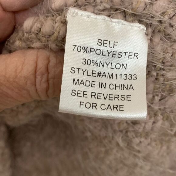 Amoli Women's Tan Chunky Eyelash Knit Long Sleeve Pullover Sweater Size Medium - Picture 4 of 7